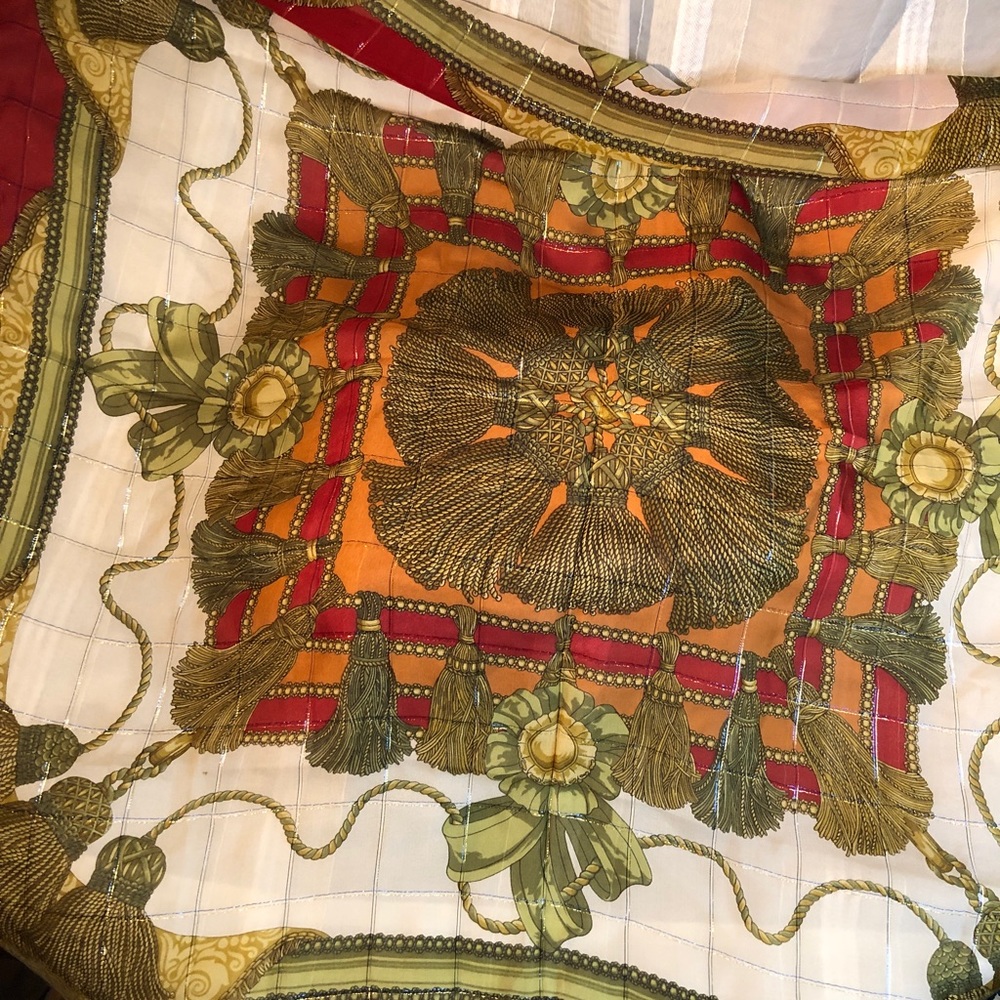 Elegant Multicolor Scarf